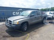 ✅ 2005 Dodge Dakota ST • VIN: 1D7HE28K75S194002 • Lot: 42562677. Wystawiony na IAAI z przebiegiem 139 060 mil. Bezpłatny archiwum sprzedaży aukcyjnych z USA i szczegółowy raport historii pojazdu na DreamBid. Zdjęcie 2.