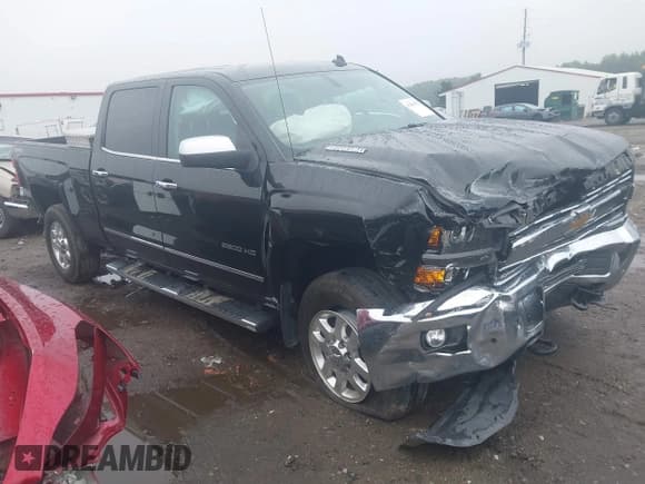 ✅ 2015 Chevrolet Silverado 2500HD LTZ • VIN: 1GC1KWE81FF178800 • Lot: 42356374. Listed on IAAI with 114,203 mi. Free auction sales archive from the USA and detailed vehicle history report at DreamBid. Image 1.
