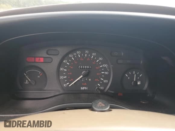 ✅ 1999 Ford Contour LX • VIN: 1FAFP653XXK106939 • Lot: 84759455. Listed on Copart with 233,891 mi. Free auction sales archive from the USA and detailed vehicle history report at DreamBid. Image 9.