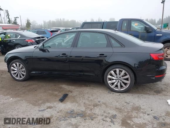 ✅ 2017 Audi A4 Premium • VIN: WAUANAF42HN025595 • Lot: 43120663. Listed on IAAI with 66,149 mi. Free auction sales archive from the USA and detailed vehicle history report at DreamBid. Image 15.