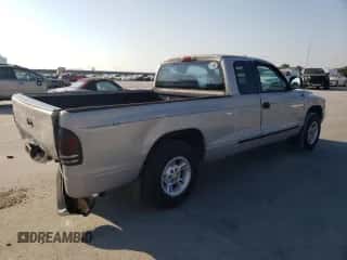 1999 Dodge Dakota SLT z VIN 1B7GL22X0XS315391, wystawiony jako Copart lot #75209904 z przebiegiem 181 336 mil mil oraz Szkoda całkowita • Salvage title. Historia ofert i sprzedaży dostępna na DreamBid. Obrazek 3.