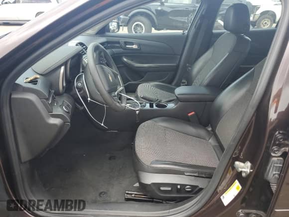 2015 Chevrolet Malibu LT z VIN 1G11C5SL8FF200042, wystawiony jako Copart lot #67472274 z przebiegiem 74 069 mil mil oraz Czysty tytuł • Clean title. Historia ofert i sprzedaży dostępna na DreamBid. Obrazek 7.