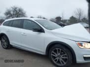 ✅ 2015 Volvo V60 T5 • VIN: YV4612HK3F1001541 • Lot: 43748779. Wystawiony na IAAI z przebiegiem 141 550 mil. Bezpłatny archiwum sprzedaży aukcyjnych z USA i szczegółowy raport historii pojazdu na DreamBid. Zdjęcie 13.