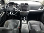 ✅ 2018 Dodge Journey SE • VIN: 3C4PDCAB2JT490711 • Lot: 85354785. Wystawiony na Copart z przebiegiem 125 191 mil. Bezpłatny archiwum sprzedaży aukcyjnych z USA i szczegółowy raport historii pojazdu na DreamBid. Zdjęcie 8.