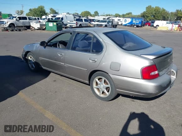 ✅ 2001 Nissan Altima GXE • VIN: 1N4DL01D11C175227 • Lot: 43282864. Listed on IAAI with Not provided. Free auction sales archive from the USA and detailed vehicle history report at DreamBid. Image 3.