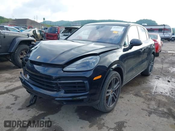 ✅ 2020 Porsche Cayenne • VIN: WP1AA2AY4LDA07823 • Lot: 42449972. Listed on IAAI with 61 mi. Free auction sales archive from the USA and detailed vehicle history report at DreamBid. Image 2.