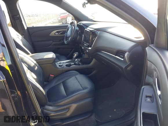 ✅ 2023 Chevrolet Traverse LT Cloth • VIN: 1GNEVGKW2PJ124025 • Lot: 43327558. Wystawiony na IAAI z przebiegiem 37 031 mil. Bezpłatny archiwum sprzedaży aukcyjnych z USA i szczegółowy raport historii pojazdu na DreamBid. Zdjęcie 5.