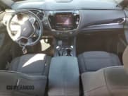 ✅ 2023 Chevrolet Traverse LT Cloth • VIN: 1GNERGKW8PJ194875 • Lot: 67810064. Wystawiony na Copart z przebiegiem 45 066 mil. Bezpłatny archiwum sprzedaży aukcyjnych z USA i szczegółowy raport historii pojazdu na DreamBid. Zdjęcie 8.