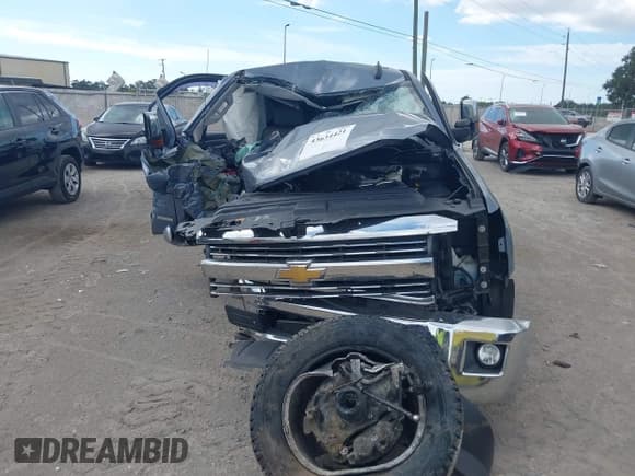 ✅ 2015 Chevrolet Silverado 2500HD LTZ • VIN: 1GC1KWE86FF588122 • Lot: 43634421. Listed on IAAI with Not provided. Free auction sales archive from the USA and detailed vehicle history report at DreamBid. Image 12.