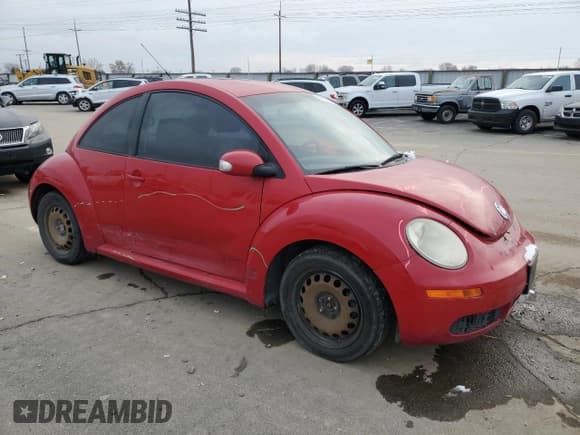 ✅ 2010 Volkswagen Beetle • VIN: 3VWPW3AG6AM008674 • Лот: 84081404. Опубликован ранее на Copart с пробегом 204 277 миль. Бесплатный доступ к архиву аукционных продаж из США и подробный отчёт об истории автомобиля на DreamBid. Изображение 4.