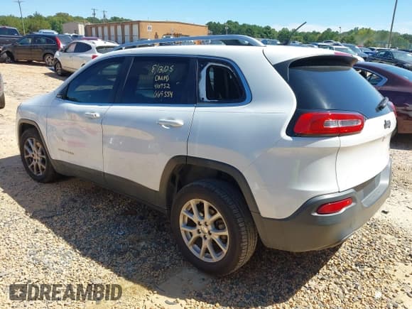 ✅ 2017 Jeep Cherokee Latitude • VIN: 1C4PJLCB3HW669544 • Lot: 43164815. Wystawiony na IAAI z przebiegiem 148 657 mil. Bezpłatny archiwum sprzedaży aukcyjnych z USA i szczegółowy raport historii pojazdu na DreamBid. Zdjęcie 3.