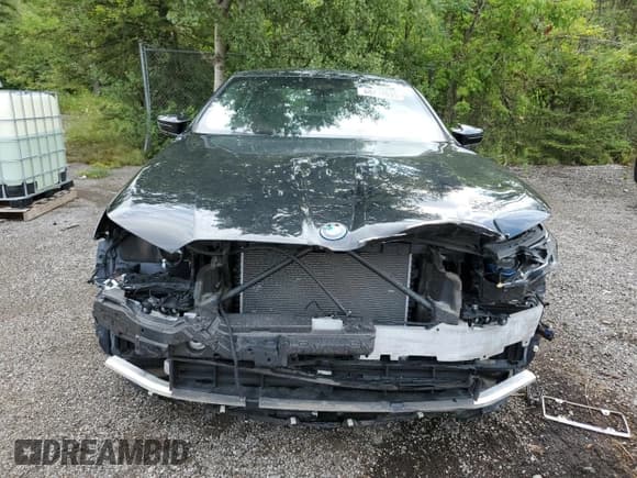 ✅ 2024 BMW i5 M60 • VIN: WBY43FK00RCP43437 • Lot: 68234655. Wystawiony na Copart z przebiegiem 33 399 mil. Bezpłatny archiwum sprzedaży aukcyjnych z USA i szczegółowy raport historii pojazdu na DreamBid. Zdjęcie 5.