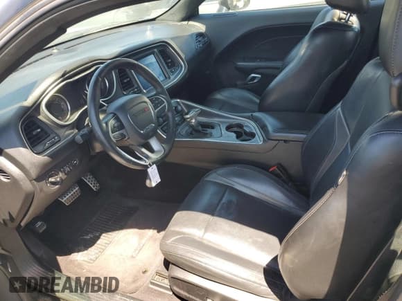 ✅ 2017 Dodge Challenger SXT • VIN: 2C3CDZAG4HH561377 • Lot: 58806524. Wystawiony na Copart z przebiegiem 106 719 mil. Bezpłatny archiwum sprzedaży aukcyjnych z USA i szczegółowy raport historii pojazdu na DreamBid. Zdjęcie 7.