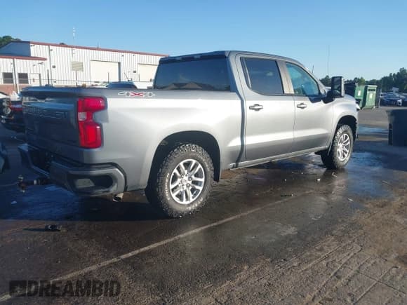 ✅ 2021 Chevrolet Silverado 1500 RST • VIN: 3GCUYEET3MG115882 • Лот: 42331603. Опубликован ранее на IAAI с пробегом 84 149 миль. Бесплатный доступ к архиву аукционных продаж из США и подробный отчёт об истории автомобиля на DreamBid. Изображение 4.
