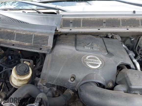 ✅ 2011 Nissan Armada Platinum • VIN: 5N1BA0NF1BN603981 • Lot: 42518673. Wystawiony na IAAI z przebiegiem 216 109 mil. Bezpłatny archiwum sprzedaży aukcyjnych z USA i szczegółowy raport historii pojazdu na DreamBid. Zdjęcie 10.