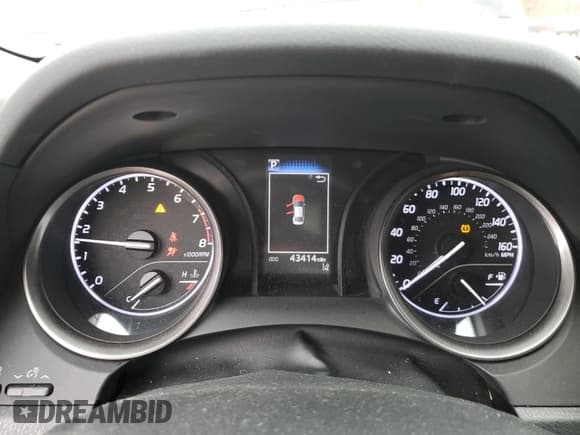 ✅ 2022 Toyota Camry SE • VIN: 4T1G11AK5NU635941 • Lot: 91058075. Wystawiony na Copart z przebiegiem 43 414 mil. Bezpłatny archiwum sprzedaży aukcyjnych z USA i szczegółowy raport historii pojazdu na DreamBid. Zdjęcie 9.