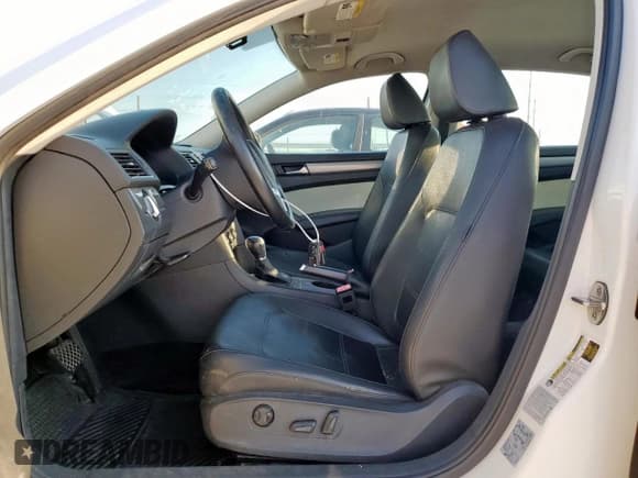 ✅ 2015 Volkswagen Passat Wolfsburg Edition • VIN: 1VWAT7A35FC048465 • Lot: 71685015. Listed on Copart with 107,684 mi. Free auction sales archive from the USA and detailed vehicle history report at DreamBid. Image 7.