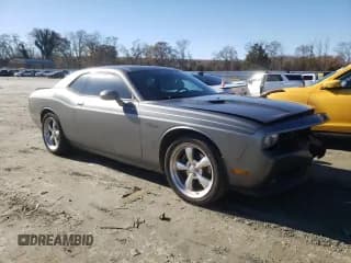 ✅ 2011 Dodge Challenger R/T Classic • VIN: 2B3CJ5DT2BH541062 • Lot: 84922304. Wystawiony na Copart z przebiegiem 74 471 mil. Bezpłatny archiwum sprzedaży aukcyjnych z USA i szczegółowy raport historii pojazdu na DreamBid. Zdjęcie 4.