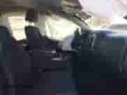 2017 Chevrolet Silverado 1500 LT с VIN 1GCVKREC8HZ370451, выставлен на аукционе IAAI как лот 43483397 с пробегом 117 110 миль миль и . История ставок и продаж доступна на DreamBid. Изображение 5.