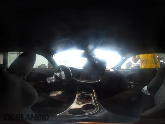 ✅ 2020 Dodge Challenger GT • VIN: 2C3CDZJG3LH194982 • Lot: 43304590. Wystawiony na IAAI z przebiegiem 47 741 mil. Bezpłatny archiwum sprzedaży aukcyjnych z USA i szczegółowy raport historii pojazdu na DreamBid. Zdjęcie 20.