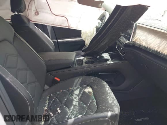 ✅ 2024 Volkswagen Atlas SE • VIN: 1V2DR2CA6RC615007 • Lot: 42519818. Listed on IAAI with 21,731 mi. Free auction sales archive from the USA and detailed vehicle history report at DreamBid. Image 5.