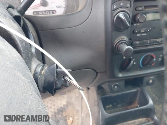 ✅ 2010 Ford Ranger XLT • VIN: 1FTLR4FE7APA26858 • Lot: 43775982. Wystawiony na IAAI z przebiegiem 179 012 mil. Bezpłatny archiwum sprzedaży aukcyjnych z USA i szczegółowy raport historii pojazdu na DreamBid. Zdjęcie 11.