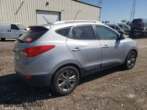 2015 Hyundai Tucson SE z VIN KM8JUCAG9FU107602, wystawiony jako Copart lot #66664083 z przebiegiem 140 338 mil mil oraz . Historia ofert i sprzedaży dostępna na DreamBid. Obrazek 3.