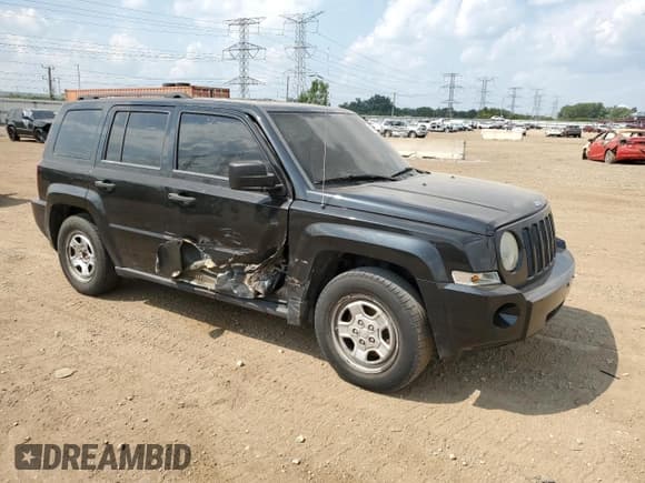 ✅ 2008 Jeep Patriot Sport • VIN: 1J8FT28078D799130 • Лот: 71275615. Опубликован ранее на Copart с пробегом Не указан. Бесплатный доступ к архиву аукционных продаж из США и подробный отчёт об истории автомобиля на DreamBid. Изображение 4.