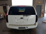 ✅ 2014 Chevrolet Tahoe Commercial • VIN: 1GNLC2E07ER188521 • Lot: 42715650. Wystawiony na IAAI z przebiegiem 194 028 mil. Bezpłatny archiwum sprzedaży aukcyjnych z USA i szczegółowy raport historii pojazdu na DreamBid. Zdjęcie 16.