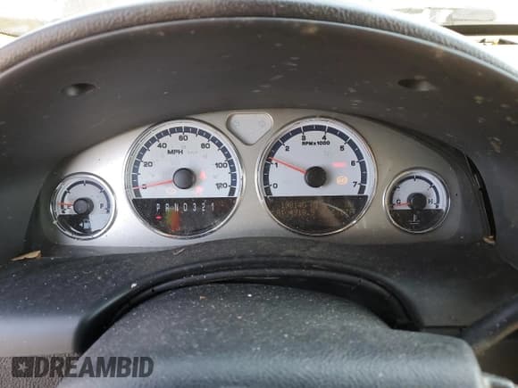 ✅ 2006 Saturn Relay 3 AWD • VIN: 5GZDX23L96D144080 • Лот: 75242324. Опубликован ранее на Copart с пробегом 198 140 миль. Бесплатный доступ к архиву аукционных продаж из США и подробный отчёт об истории автомобиля на DreamBid. Изображение 9.