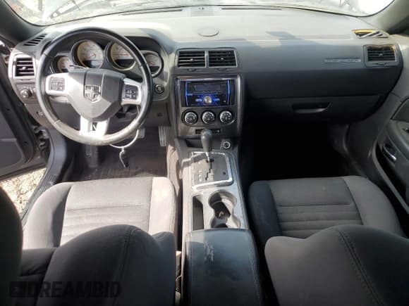 ✅ 2011 Dodge Challenger • VIN: 2B3CJ4DGXBH576512 • Lot: 48590095. Wystawiony na Copart z przebiegiem 122 849 mil. Bezpłatny archiwum sprzedaży aukcyjnych z USA i szczegółowy raport historii pojazdu na DreamBid. Zdjęcie 8.