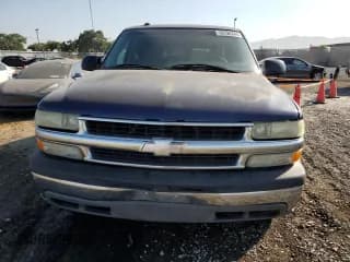 ✅ 2003 Chevrolet Suburban LS • VIN: 1GNEC16T43J274361 • Лот: 70798744. Опубликован ранее на Copart с пробегом Не указан. Бесплатный доступ к архиву аукционных продаж из США и подробный отчёт об истории автомобиля на DreamBid. Изображение 5.