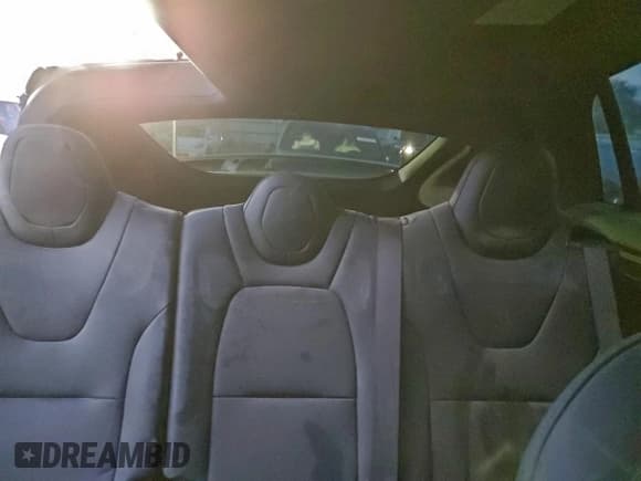 ✅ 2020 Tesla Model X Long Range • VIN: 5YJXCAE29LF232740 • Lot: 93975365. Wystawiony na Copart z przebiegiem 61 378 mil. Bezpłatny archiwum sprzedaży aukcyjnych z USA i szczegółowy raport historii pojazdu na DreamBid. Zdjęcie 10.