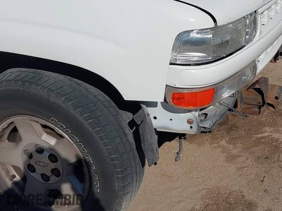 ✅ 2005 Chevrolet Suburban LT • VIN: 3GNEC16Z15G242069 • Lot: 43594275. Listed on IAAI with 143,599 mi. Free auction sales archive from the USA and detailed vehicle history report at DreamBid. Image 12.