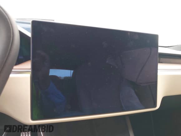 ✅ 2021 Tesla Model S Long Range • VIN: 5YJSA1E57MF441387 • Lot: 42034307. Wystawiony na IAAI z przebiegiem Nie podano. Bezpłatny archiwum sprzedaży aukcyjnych z USA i szczegółowy raport historii pojazdu na DreamBid. Zdjęcie 7.