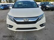 ✅ 2018 Honda Odyssey Touring • VIN: 5FNRL6H88JB027123 • Lot: 85131975. Wystawiony na Copart z przebiegiem 116 711 mil. Bezpłatny archiwum sprzedaży aukcyjnych z USA i szczegółowy raport historii pojazdu na DreamBid. Zdjęcie 5.