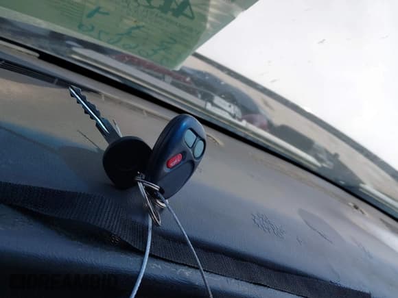 ✅ 2005 Chevrolet Silverado 2500HD Work Truck • VIN: 1GCHK23235F803038 • Lot: 43192366. Wystawiony na IAAI z przebiegiem 266 626 mil. Bezpłatny archiwum sprzedaży aukcyjnych z USA i szczegółowy raport historii pojazdu na DreamBid. Zdjęcie 11.