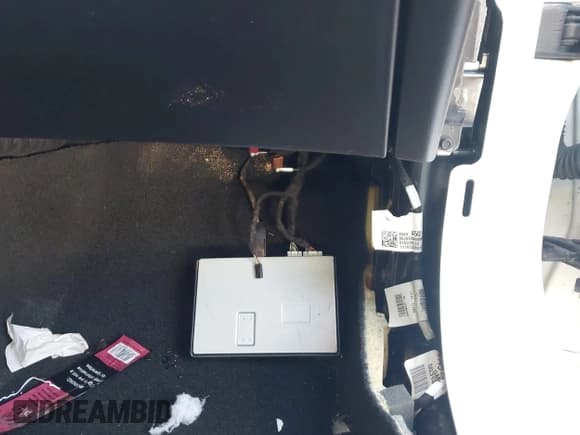 ✅ 2019 Chevrolet Corvette Z06 1LZ • VIN: 1G1YP2D60K5604350 • Lot: 35071394. Wystawiony na IAAI z przebiegiem 24 112 mil. Bezpłatny archiwum sprzedaży aukcyjnych z USA i szczegółowy raport historii pojazdu na DreamBid. Zdjęcie 17.