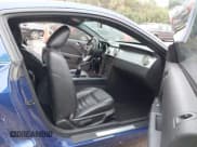 ✅ 2005 Ford Mustang GT Deluxe • VIN: 1ZVFT82H555183325 • Lot: 43329725. Listed on IAAI with 132,099 mi. Free auction sales archive from the USA and detailed vehicle history report at DreamBid. Image 5.