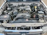 ✅ 1998 Toyota 4Runner SR5 • VIN: JT3GN86R0W0067585 • Лот: 81190445. Опубликован ранее на Copart с пробегом 224 623 миль. Бесплатный доступ к архиву аукционных продаж из США и подробный отчёт об истории автомобиля на DreamBid. Изображение 12.