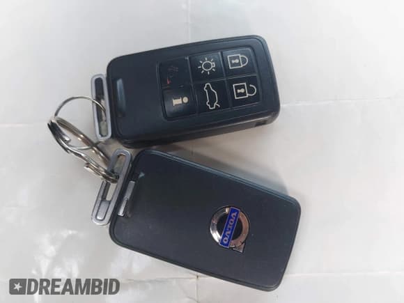 ✅ 2012 Volvo XC60 PZEV • VIN: YV4940DZ4C2264655 • Lot: 43236429. Wystawiony na IAAI z przebiegiem 183 582 mil. Bezpłatny archiwum sprzedaży aukcyjnych z USA i szczegółowy raport historii pojazdu na DreamBid. Zdjęcie 11.