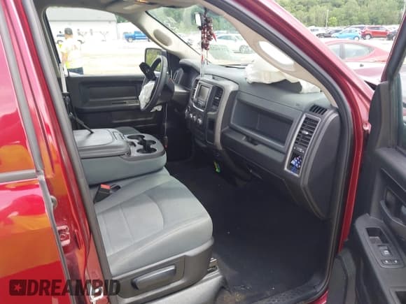 ✅ 2018 Ram 1500 Express • VIN: 1C6RR7FG7JS326885 • Лот: 42536223. Опубликован ранее на IAAI с пробегом 72 345 миль. Бесплатный доступ к архиву аукционных продаж из США и подробный отчёт об истории автомобиля на DreamBid. Изображение 5.