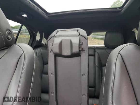 ✅ 2020 Cadillac XT4 AWD Premium Luxury • VIN: 1GYFZDR4XLF123846 • Лот: 58477005. Опубликован ранее на Copart с пробегом 34 129 миль. Бесплатный доступ к архиву аукционных продаж из США и подробный отчёт об истории автомобиля на DreamBid. Изображение 10.