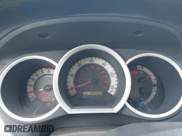 ✅ 2011 Toyota Tacoma • VIN: 5TFPX4EN1BX006647 • Lot: 42572489. Listed on IAAI with 134,895 mi. Free auction sales archive from the USA and detailed vehicle history report at DreamBid. Image 7.