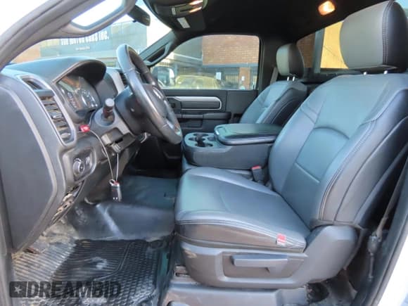 ✅ 2021 Ram 2500 • VIN: 3C7WR5AJ1MG658628 • Lot: 79706414. Wystawiony na Copart z przebiegiem 21 146 mil. Bezpłatny archiwum sprzedaży aukcyjnych z USA i szczegółowy raport historii pojazdu na DreamBid. Zdjęcie 8.