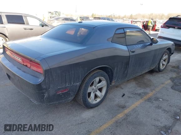 ✅ 2013 Dodge Challenger Rallye Redline • VIN: 2C3CDYAG9DH541985 • Lot: 41443698. Wystawiony na IAAI z przebiegiem 141 685 mil. Bezpłatny archiwum sprzedaży aukcyjnych z USA i szczegółowy raport historii pojazdu na DreamBid. Zdjęcie 4.