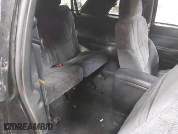 ✅ 1999 GMC Jimmy SLS Comfort/Convenience • VIN: 1GKCT18W1XK503719 • Lot: 41536310. Wystawiony na IAAI z przebiegiem 151 211 mil. Bezpłatny archiwum sprzedaży aukcyjnych z USA i szczegółowy raport historii pojazdu na DreamBid. Zdjęcie 8.