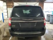 ✅ 2011 Chrysler Town & Country Touring L • VIN: 2A4RR8DG3BR630391 • Lot: 93017175. Wystawiony na Copart z przebiegiem 187 618 mil. Bezpłatny archiwum sprzedaży aukcyjnych z USA i szczegółowy raport historii pojazdu na DreamBid. Zdjęcie 6.