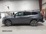 ✅ 2024 Toyota Highlander LE • VIN: 5TDKDRBH1RS541475 • Lot: 43758462. Listed on IAAI with 41,092 mi. Free auction sales archive from the USA and detailed vehicle history report at DreamBid. Image 15.