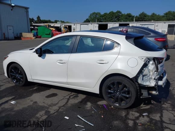 ✅ 2014 Mazda 3 S Grand Touring • VIN: JM1BM1M34E1135720 • Лот: 42801204. Опубликован ранее на IAAI с пробегом 113 304 миль. Бесплатный доступ к архиву аукционных продаж из США и подробный отчёт об истории автомобиля на DreamBid. Изображение 15.